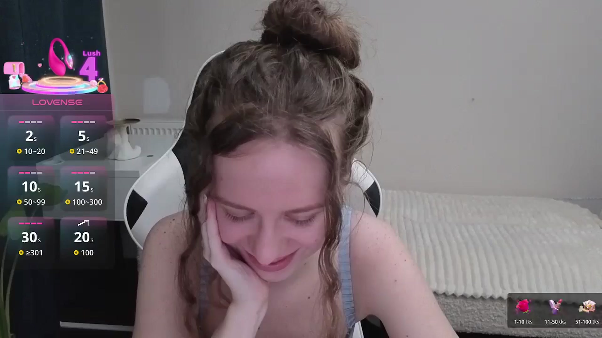 Gallery image thumbnail from BlueFlowerr's myfreecams stream on, 01/08/2026, 24:35 image 11 of 20