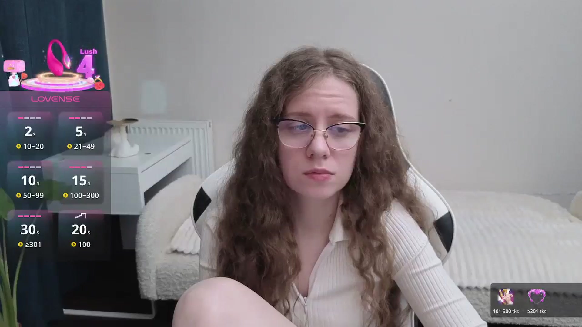 Gallery image thumbnail from BlueFlowerr's myfreecams stream on, 01/08/2026, 22:07 image 20 of 20