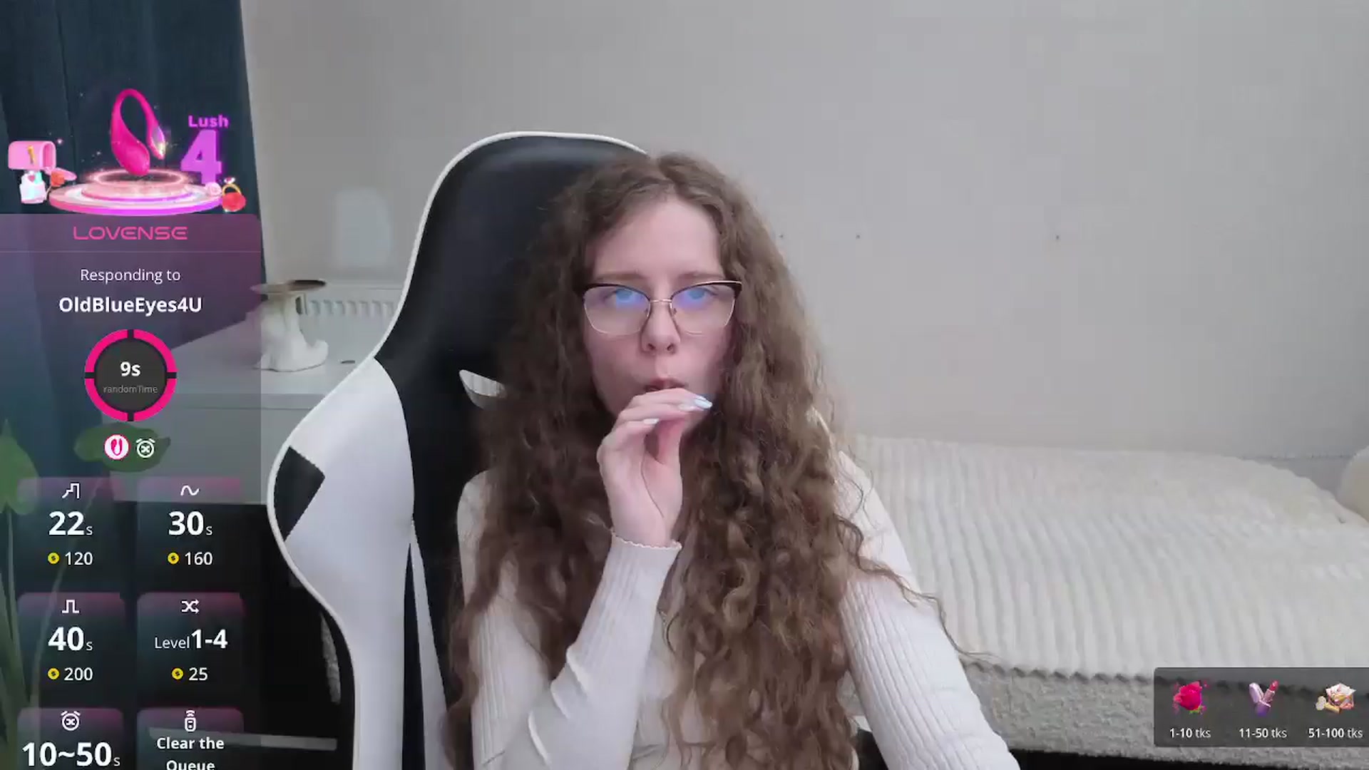 Gallery image thumbnail from BlueFlowerr's myfreecams stream on, 01/08/2026, 22:07 image 7 of 20