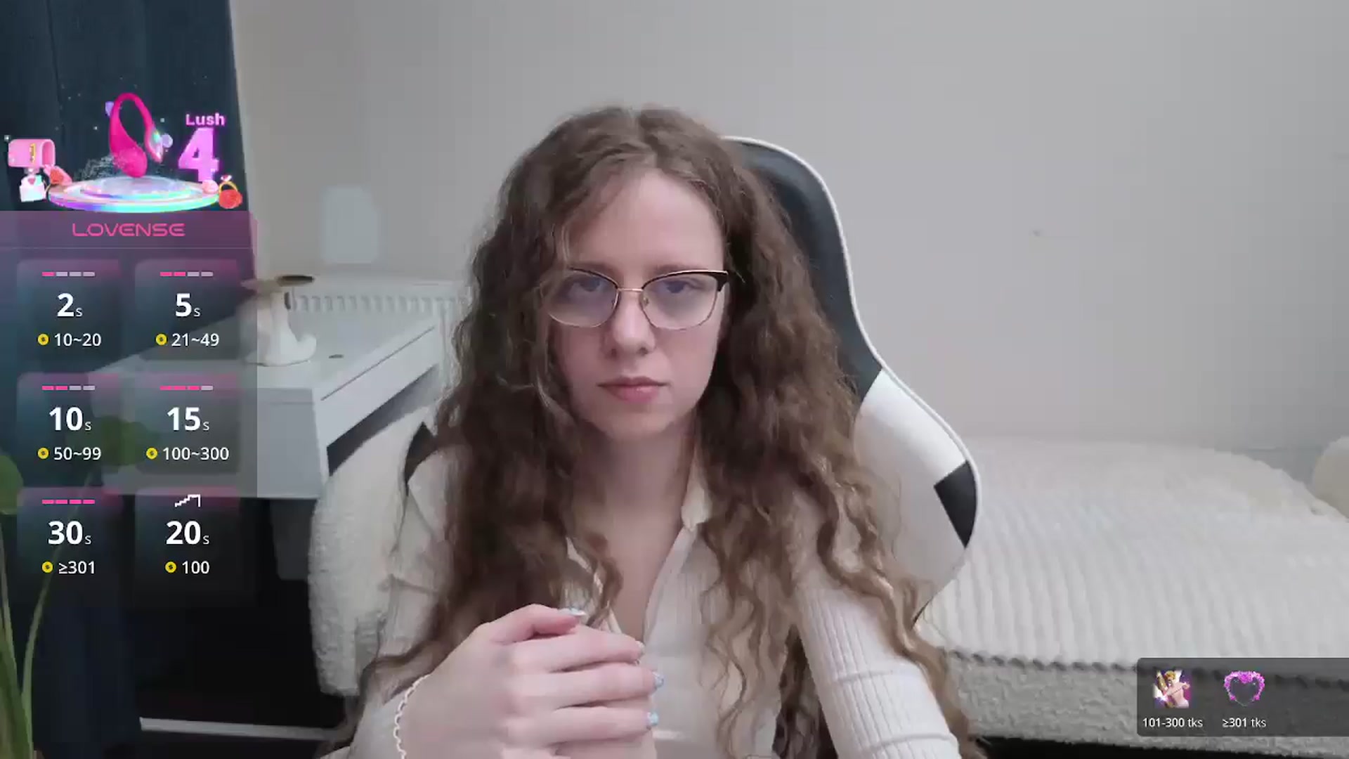 Gallery image thumbnail from BlueFlowerr's myfreecams stream on, 01/08/2026, 22:21 image 11 of 20