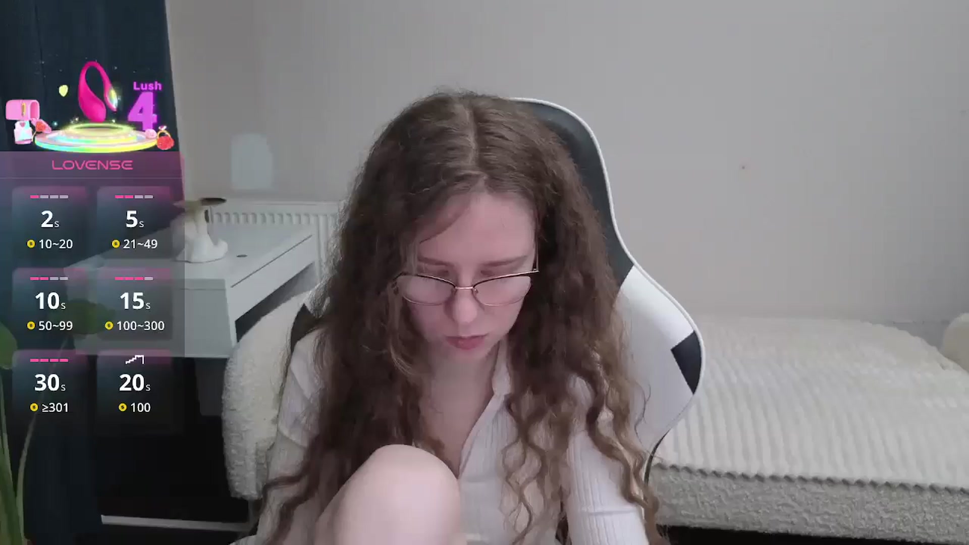 Gallery image thumbnail from BlueFlowerr's myfreecams stream on, 01/08/2026, 22:21 image 10 of 20