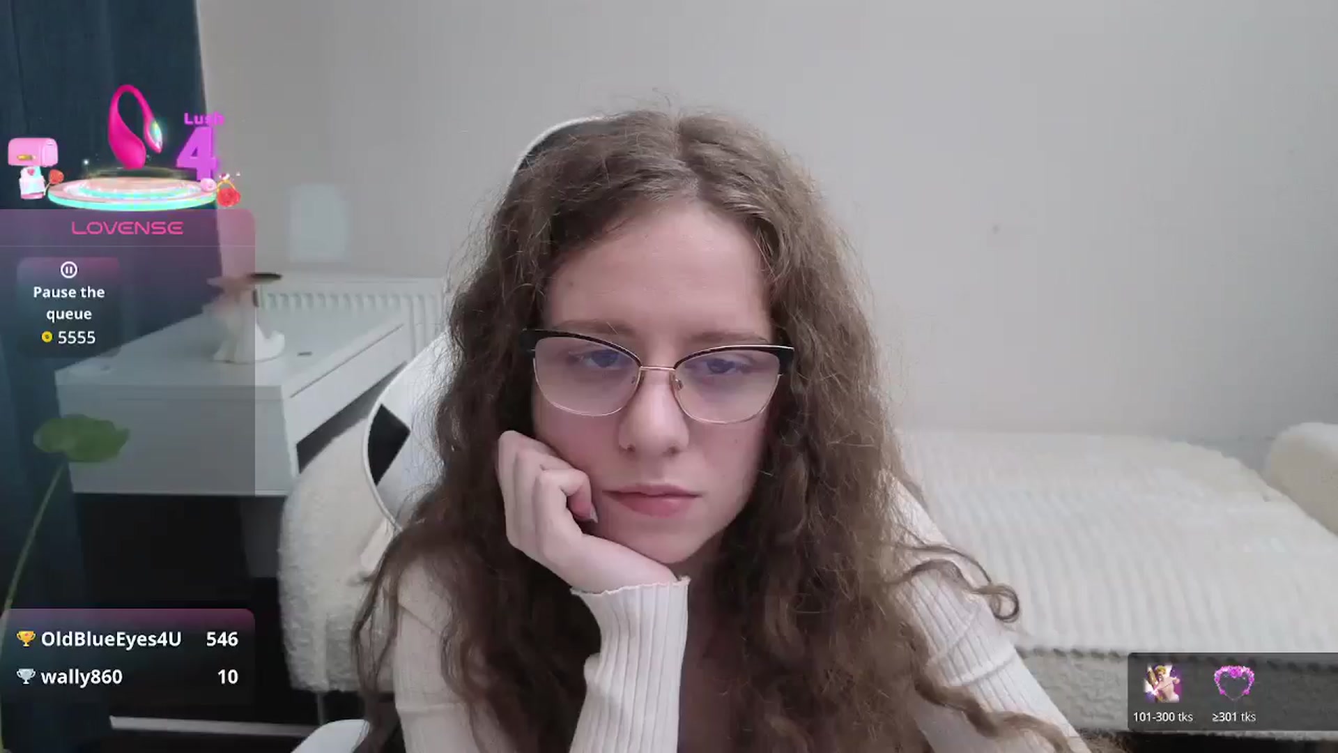 Gallery image thumbnail from BlueFlowerr's myfreecams stream on, 01/08/2026, 23:42 image 7 of 20