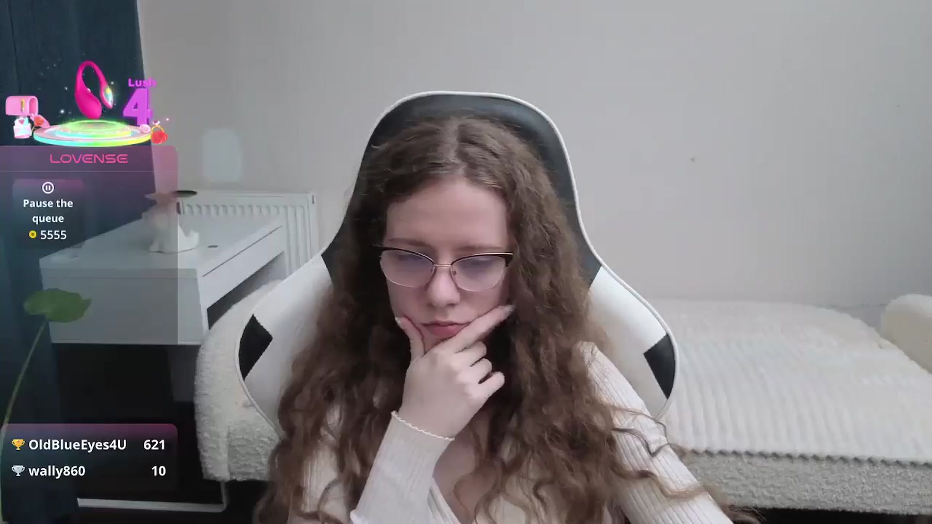 Gallery image thumbnail from BlueFlowerr's myfreecams stream on, 01/08/2026, 23:42 image 10 of 20