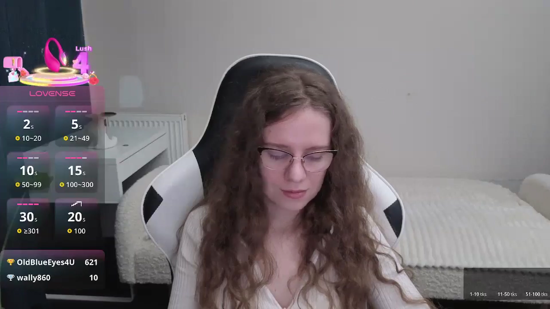 Gallery image thumbnail from BlueFlowerr's myfreecams stream on, 01/08/2026, 23:42 image 9 of 20