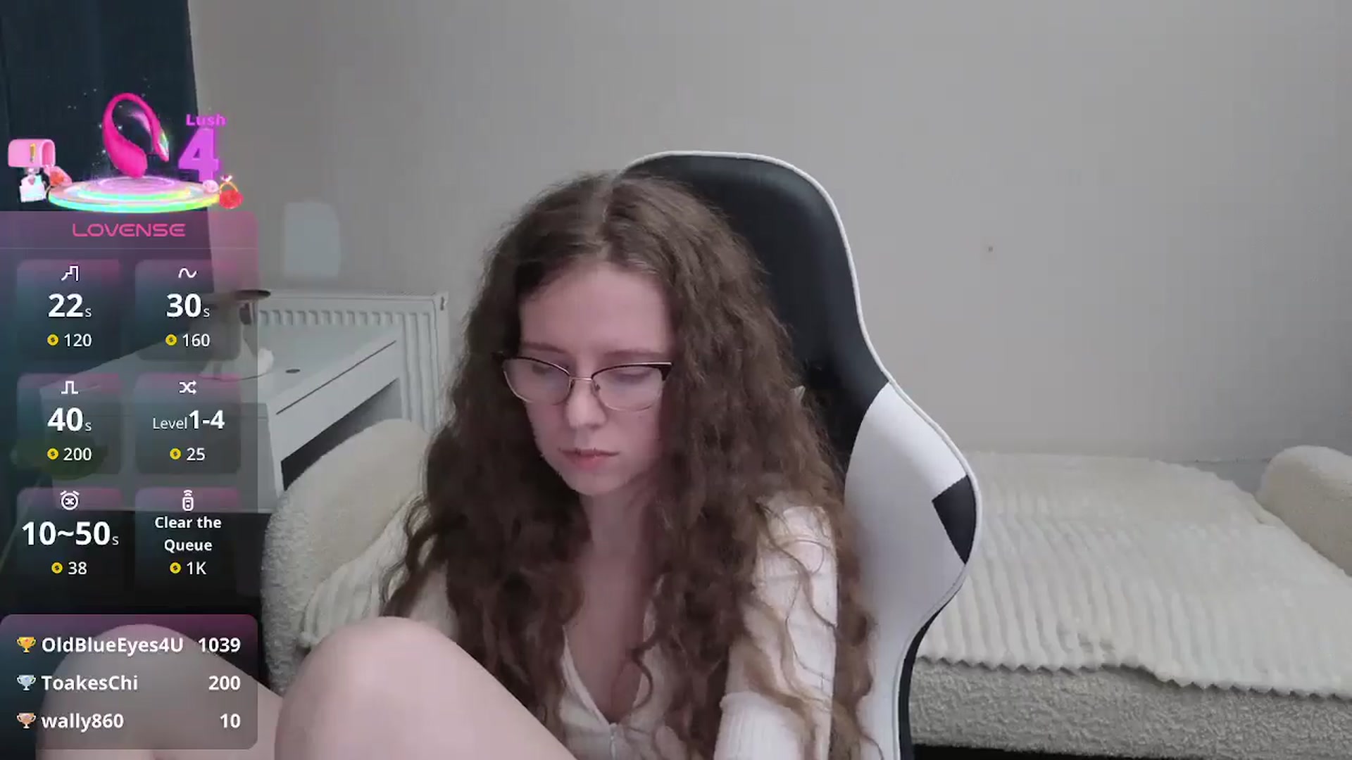 Gallery image thumbnail from BlueFlowerr's myfreecams stream on, 01/09/2026, 24:54 image 18 of 20