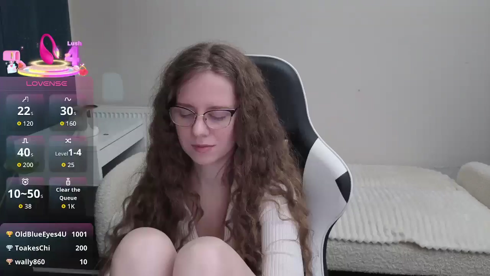 Gallery image thumbnail from BlueFlowerr's myfreecams stream on, 01/09/2026, 24:54 image 8 of 20