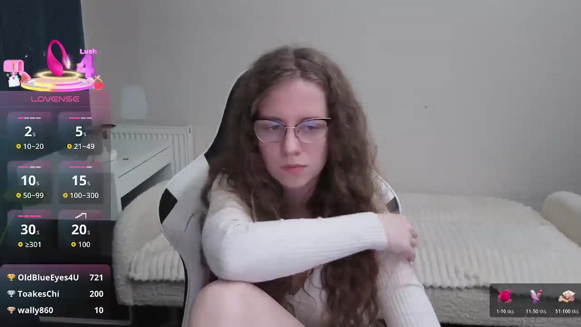 Gallery image thumbnail from BlueFlowerr's myfreecams stream on, 01/09/2026, 24:54 image 4 of 20
