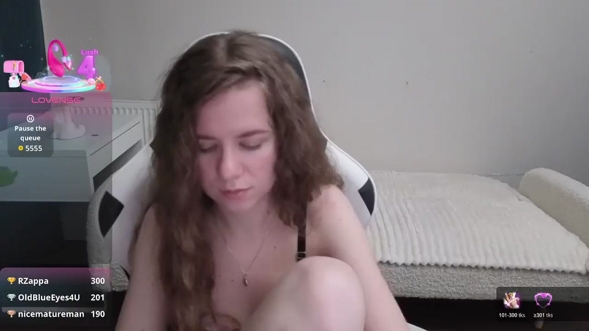 Gallery image thumbnail from BlueFlowerr's myfreecams stream on, 01/09/2026, 18:04 image 20 of 20