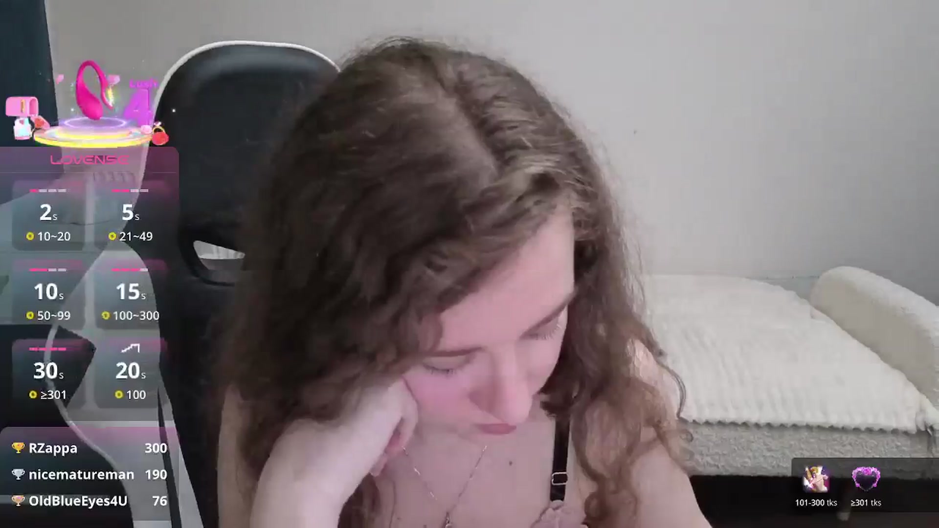 Gallery image thumbnail from BlueFlowerr's myfreecams stream on, 01/09/2026, 18:04 image 4 of 20
