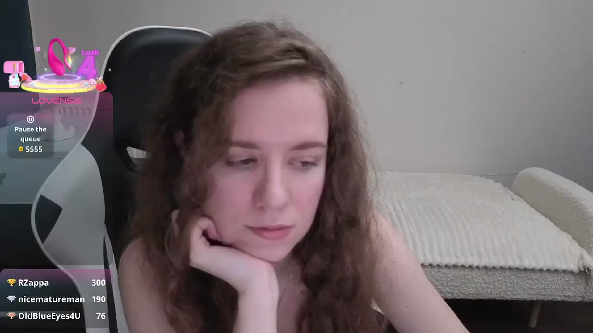 Gallery image thumbnail from BlueFlowerr's myfreecams stream on, 01/09/2026, 18:04 image 8 of 20