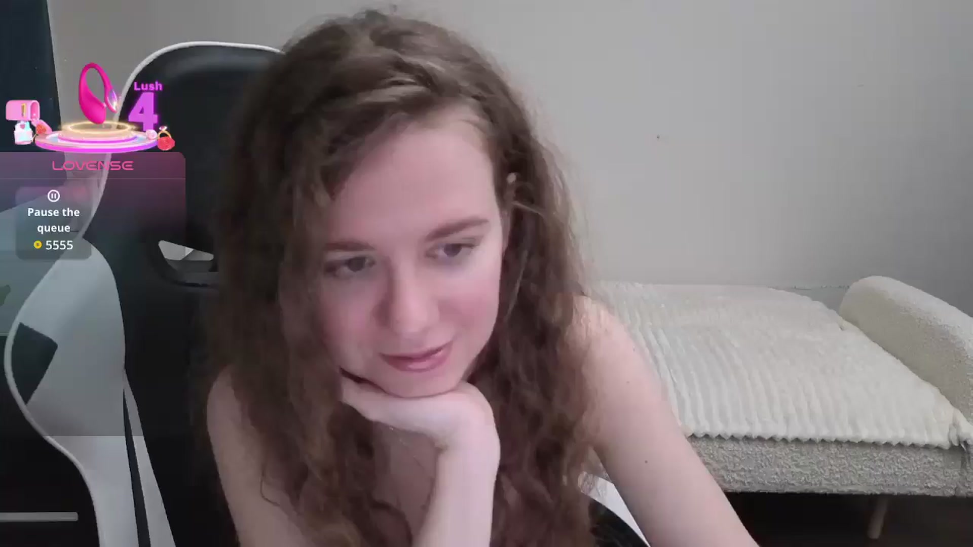 Gallery image thumbnail from BlueFlowerr's myfreecams stream on, 01/09/2026, 18:04 image 1 of 20