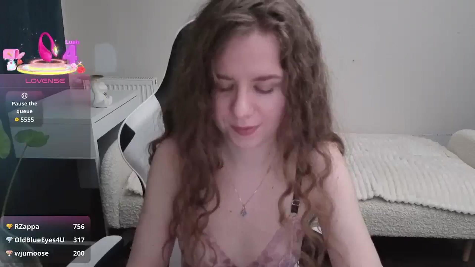 Gallery image thumbnail from BlueFlowerr's myfreecams stream on, 01/09/2026, 21:29 image 17 of 20
