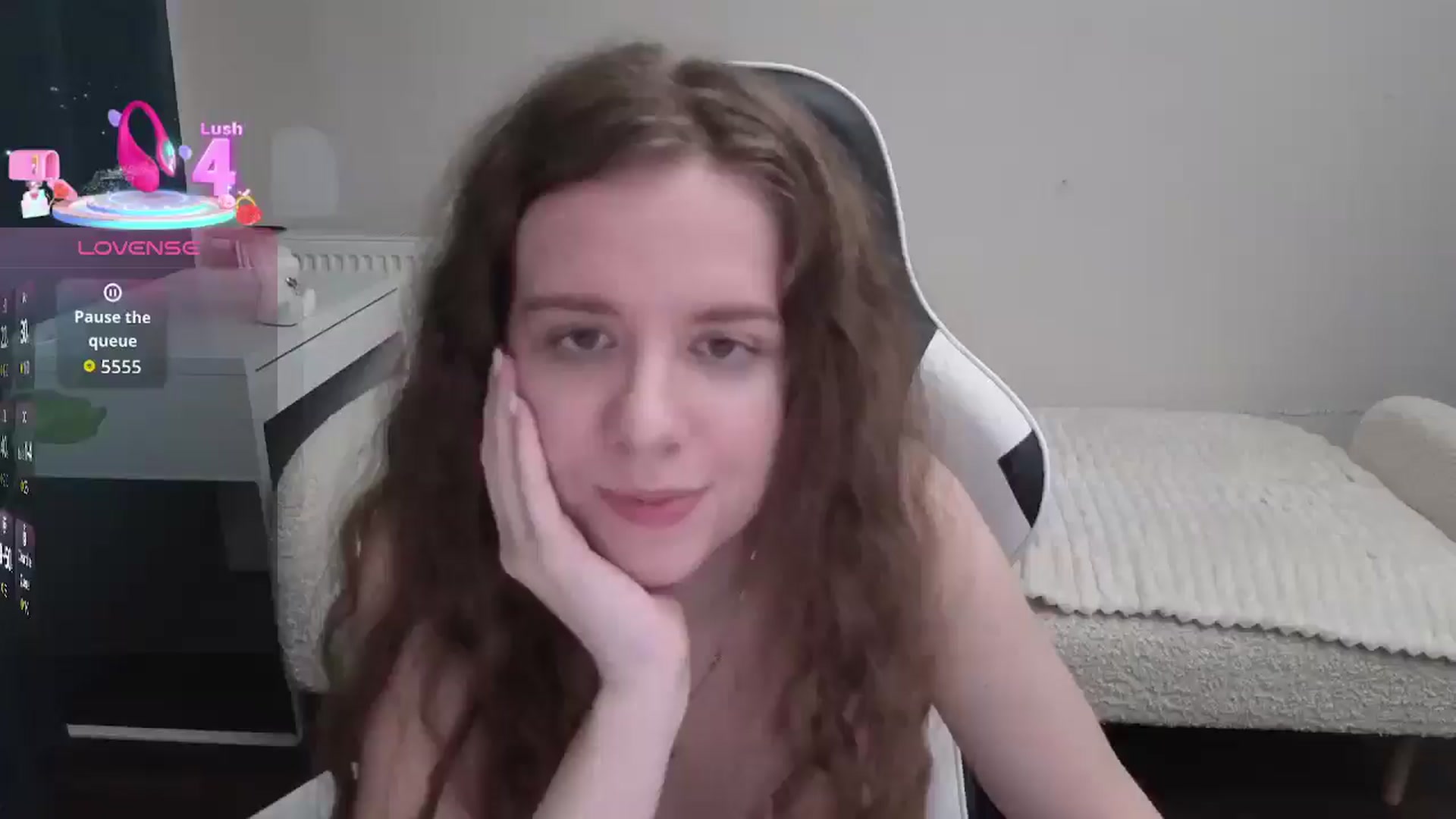 Gallery image thumbnail from BlueFlowerr's myfreecams stream on, 01/10/2026, 24:06 image 1 of 20