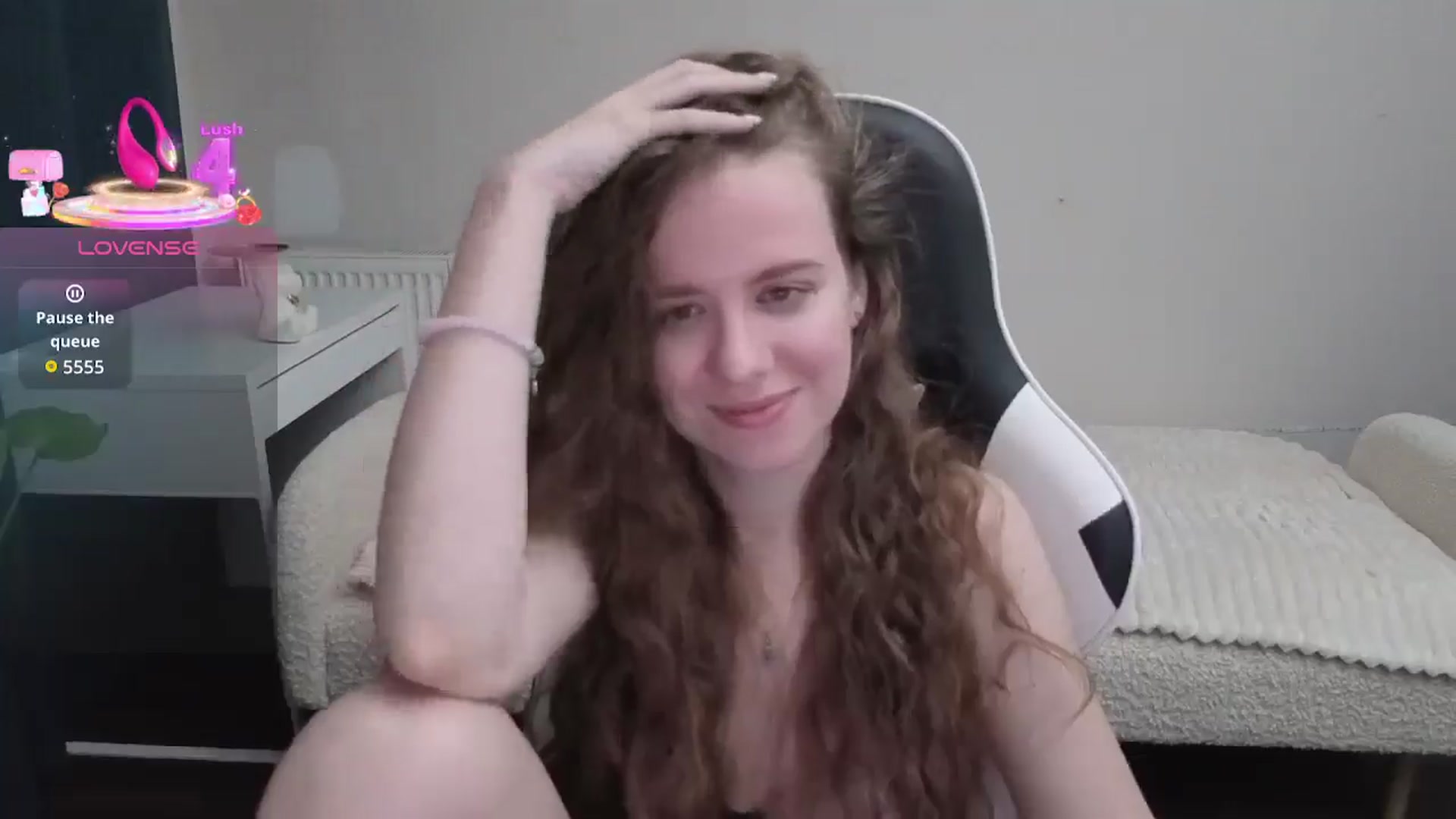 Gallery image thumbnail from BlueFlowerr's myfreecams stream on, 01/10/2026, 24:06 image 6 of 20