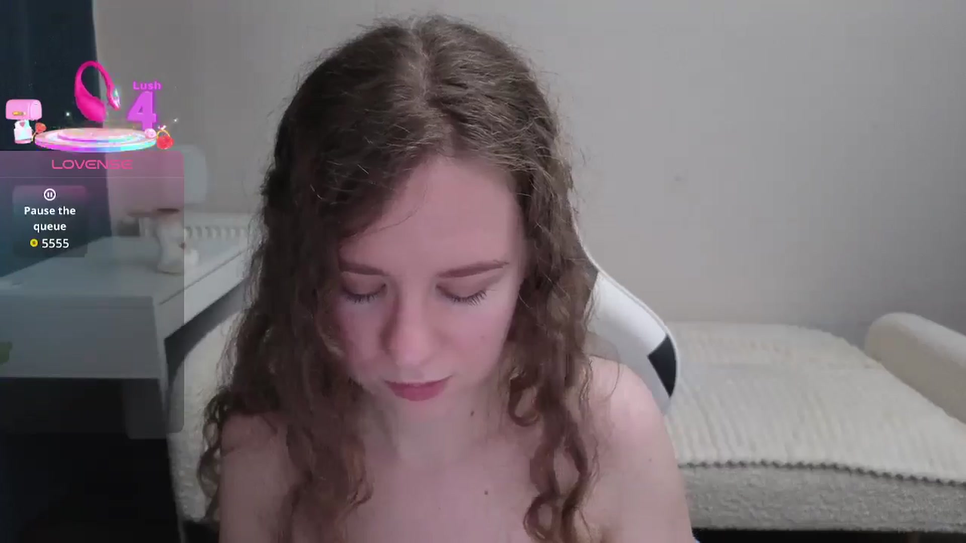 Gallery image thumbnail from BlueFlowerr's myfreecams stream on, 01/10/2026, 20:48 image 11 of 20