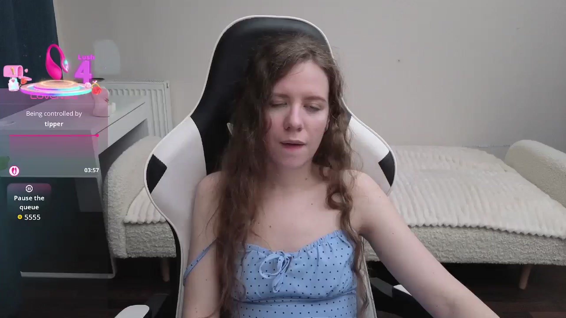 Gallery image thumbnail from BlueFlowerr's myfreecams stream on, 01/10/2026, 20:48 image 2 of 20