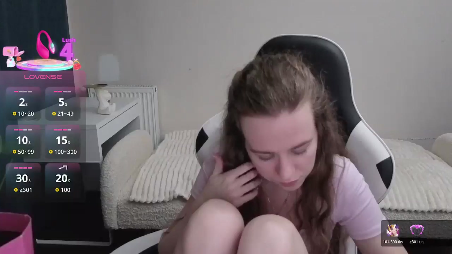 Gallery image thumbnail from BlueFlowerr's myfreecams stream on, 01/12/2026, 02:20 image 13 of 20