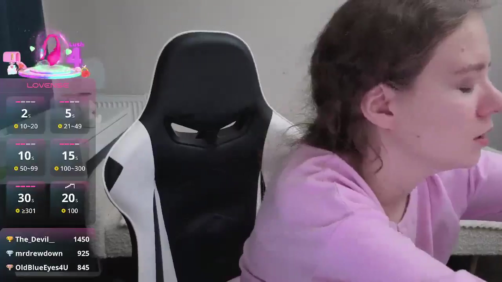 Gallery image thumbnail from BlueFlowerr's myfreecams stream on, 01/12/2026, 23:23 image 13 of 20