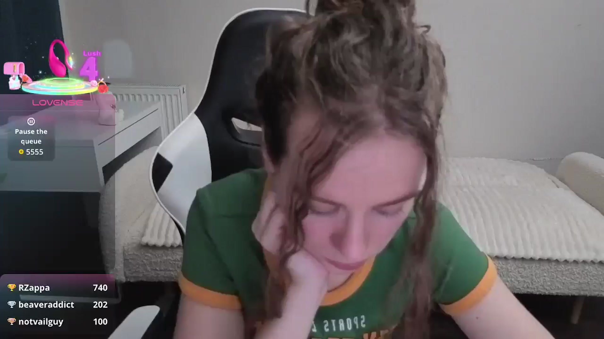 Gallery image thumbnail from BlueFlowerr's myfreecams stream on, 01/13/2026, 23:49 image 14 of 20
