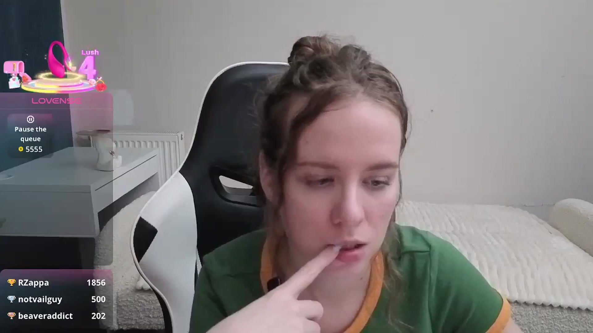 Gallery image thumbnail from BlueFlowerr's myfreecams stream on, 01/14/2026, 02:50 image 9 of 20