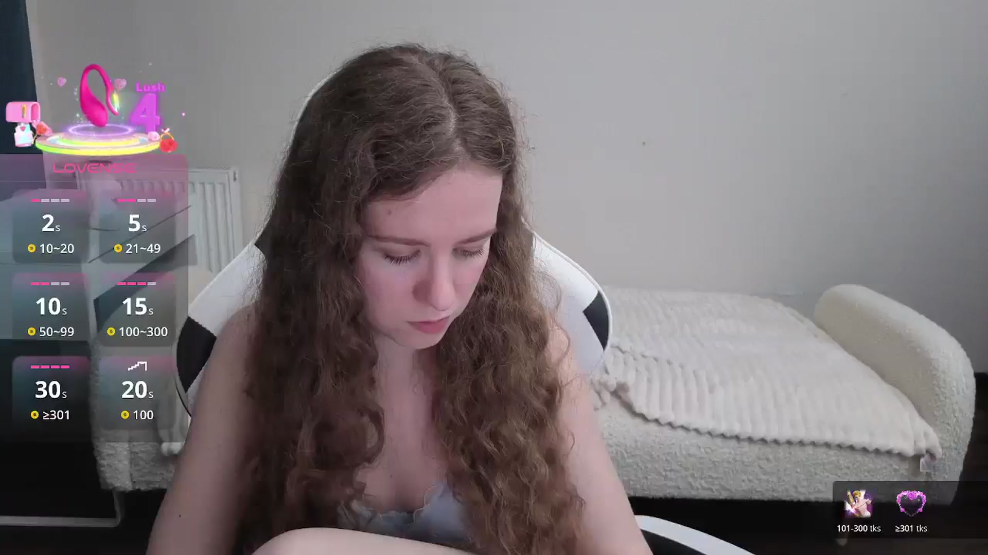 Gallery image thumbnail from BlueFlowerr's myfreecams stream on, 01/14/2026, 22:18 image 16 of 20