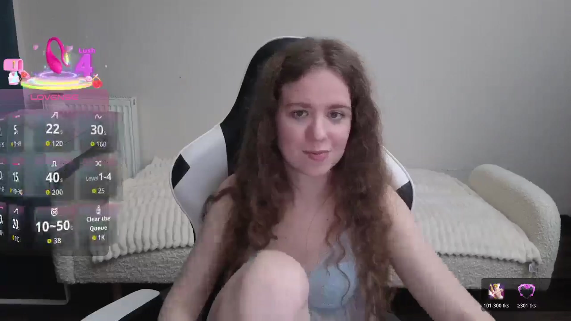 Gallery image thumbnail from BlueFlowerr's myfreecams stream on, 01/14/2026, 22:18 image 15 of 20