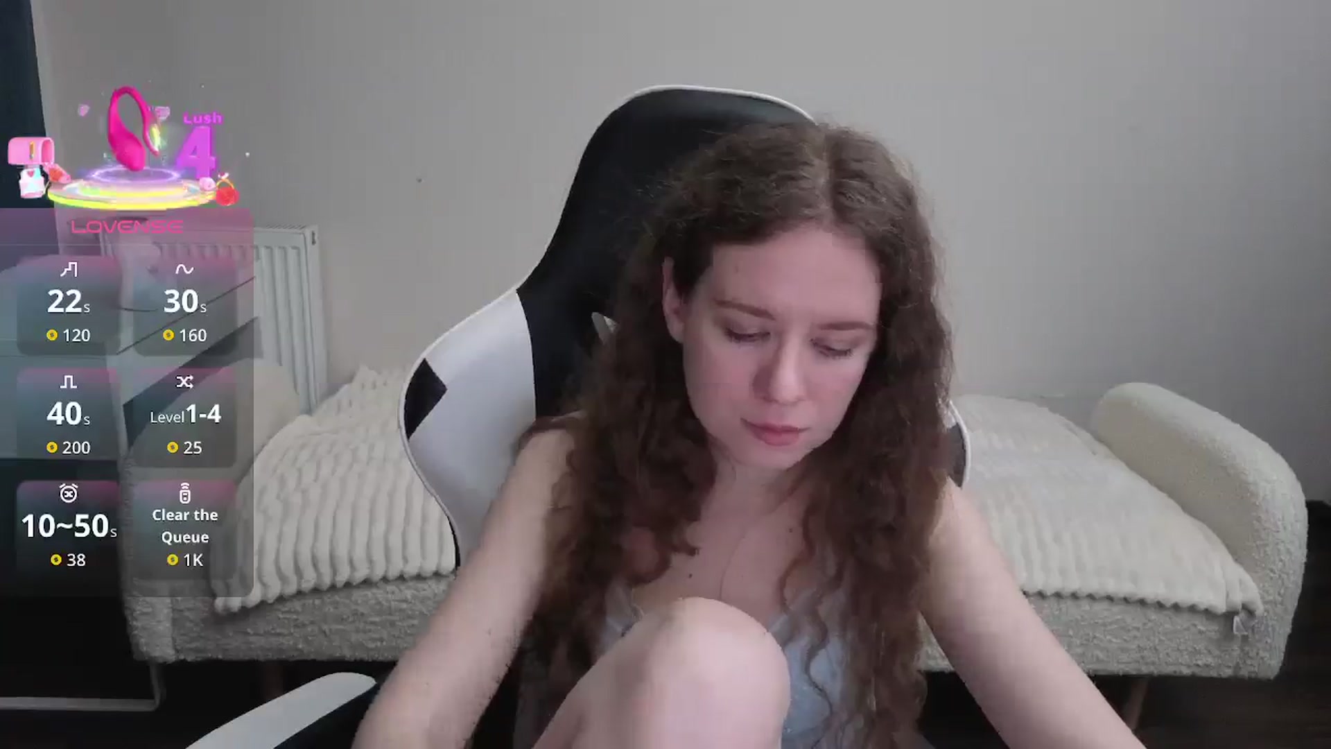 Gallery image thumbnail from BlueFlowerr's myfreecams stream on, 01/14/2026, 22:18 image 14 of 20