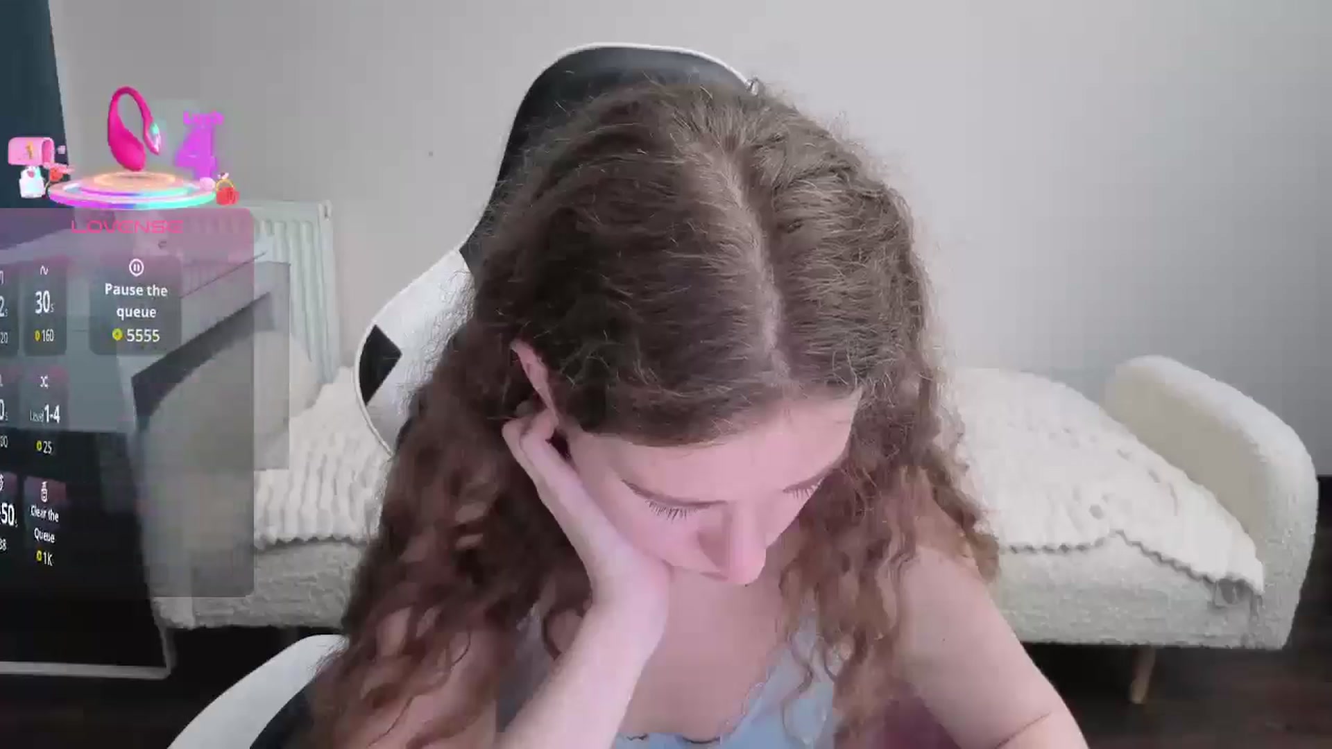 Gallery image thumbnail from BlueFlowerr's myfreecams stream on, 01/15/2026, 01:47 image 7 of 20