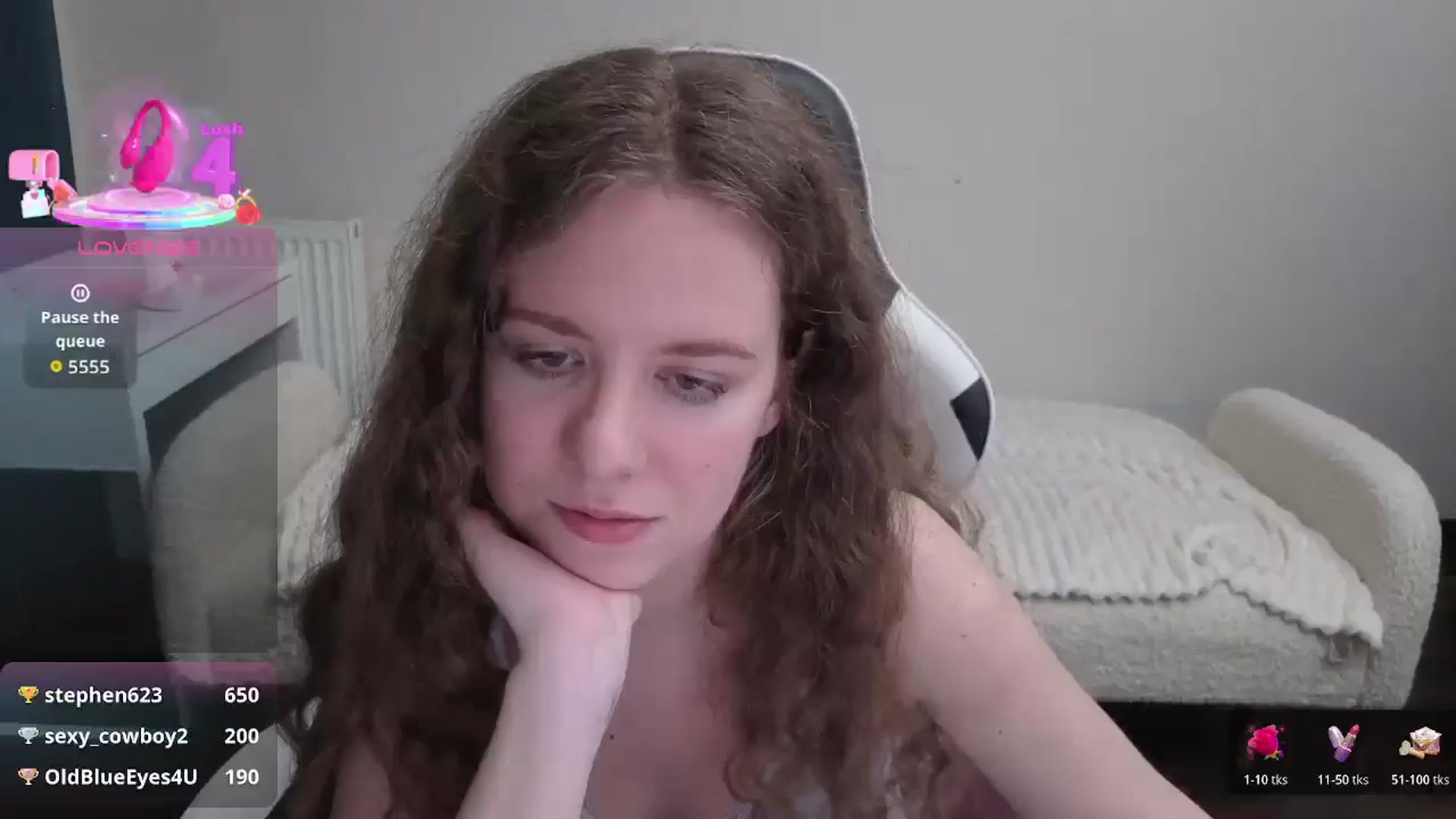 Gallery image thumbnail from BlueFlowerr's myfreecams stream on, 01/15/2026, 01:47 image 3 of 20