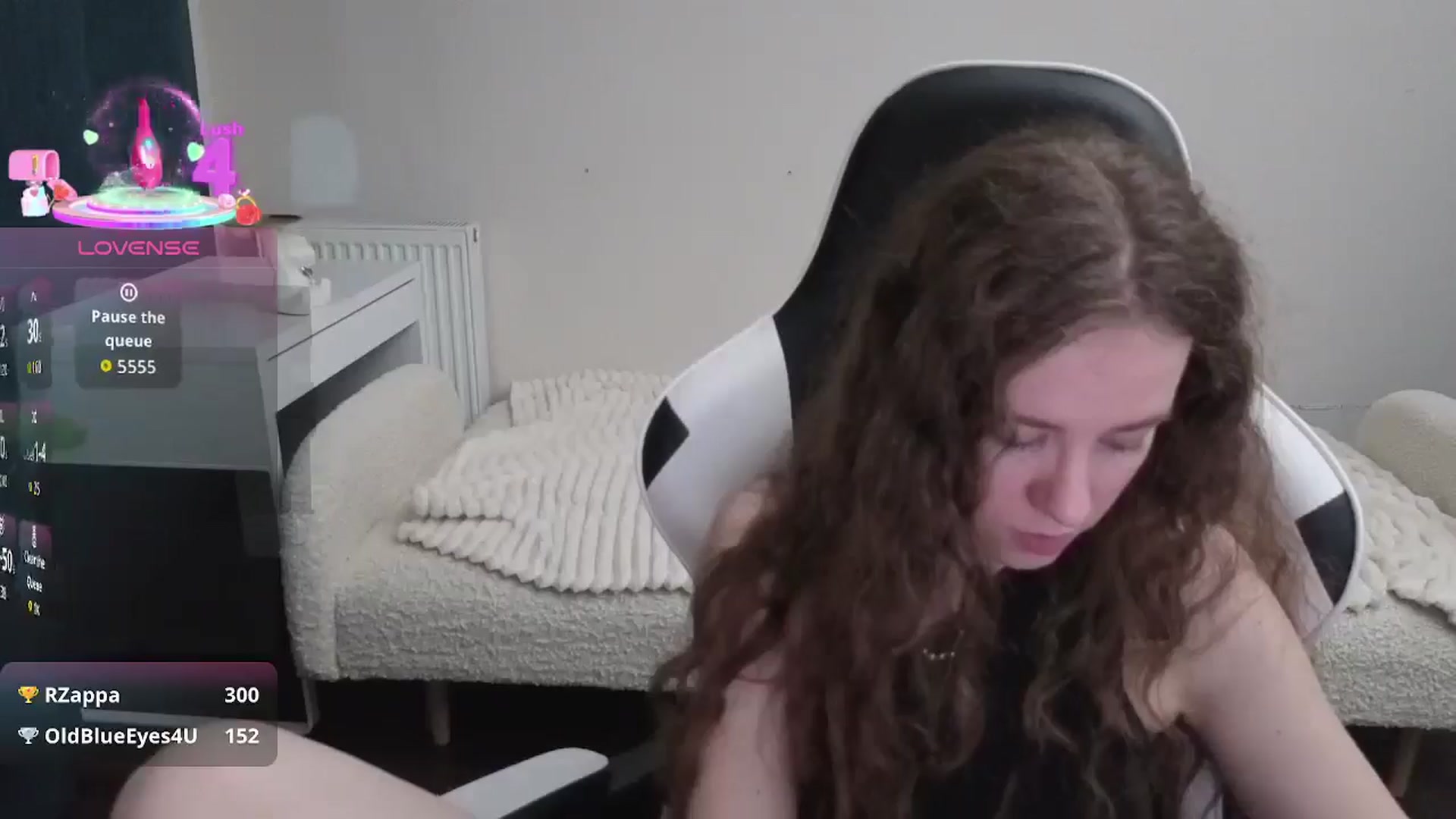 Gallery image thumbnail from BlueFlowerr's myfreecams stream on, 01/15/2026, 15:31 image 12 of 20