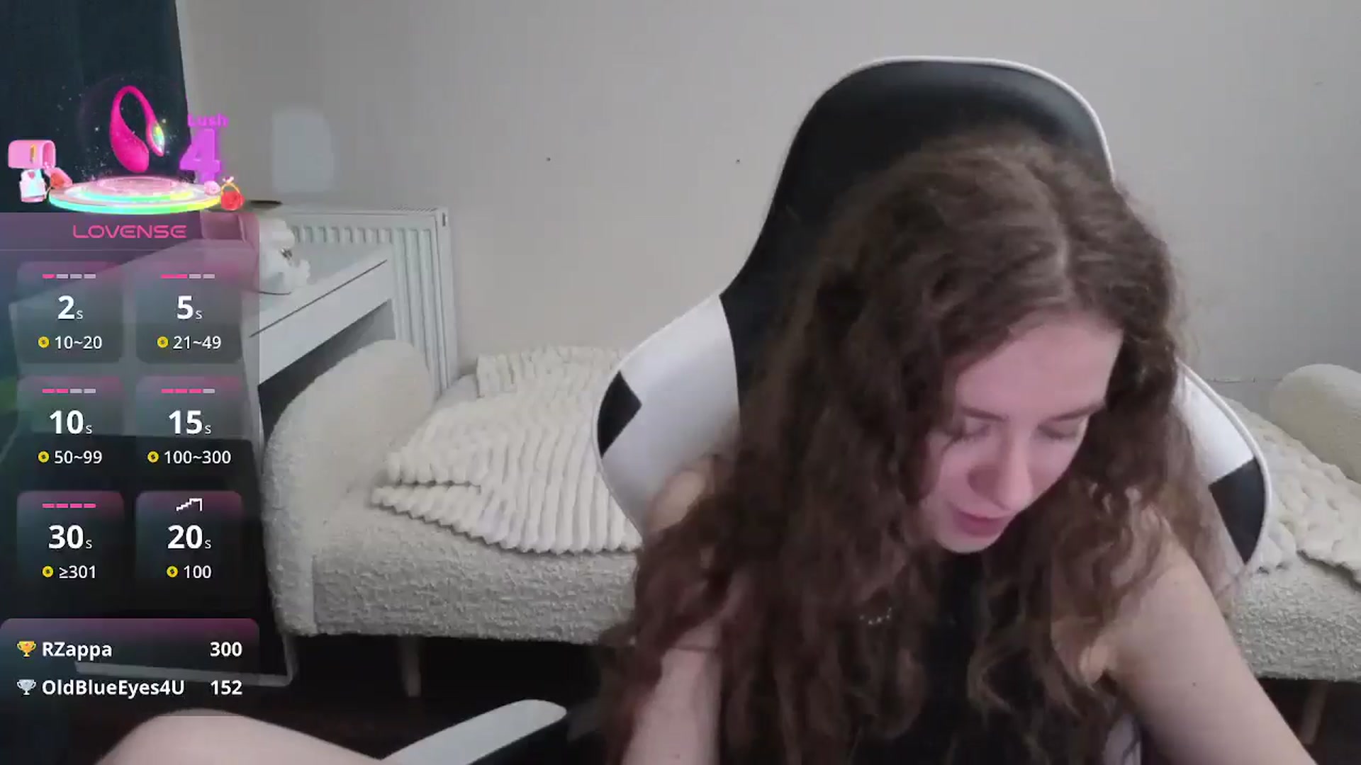 Gallery image thumbnail from BlueFlowerr's myfreecams stream on, 01/15/2026, 15:31 image 13 of 20