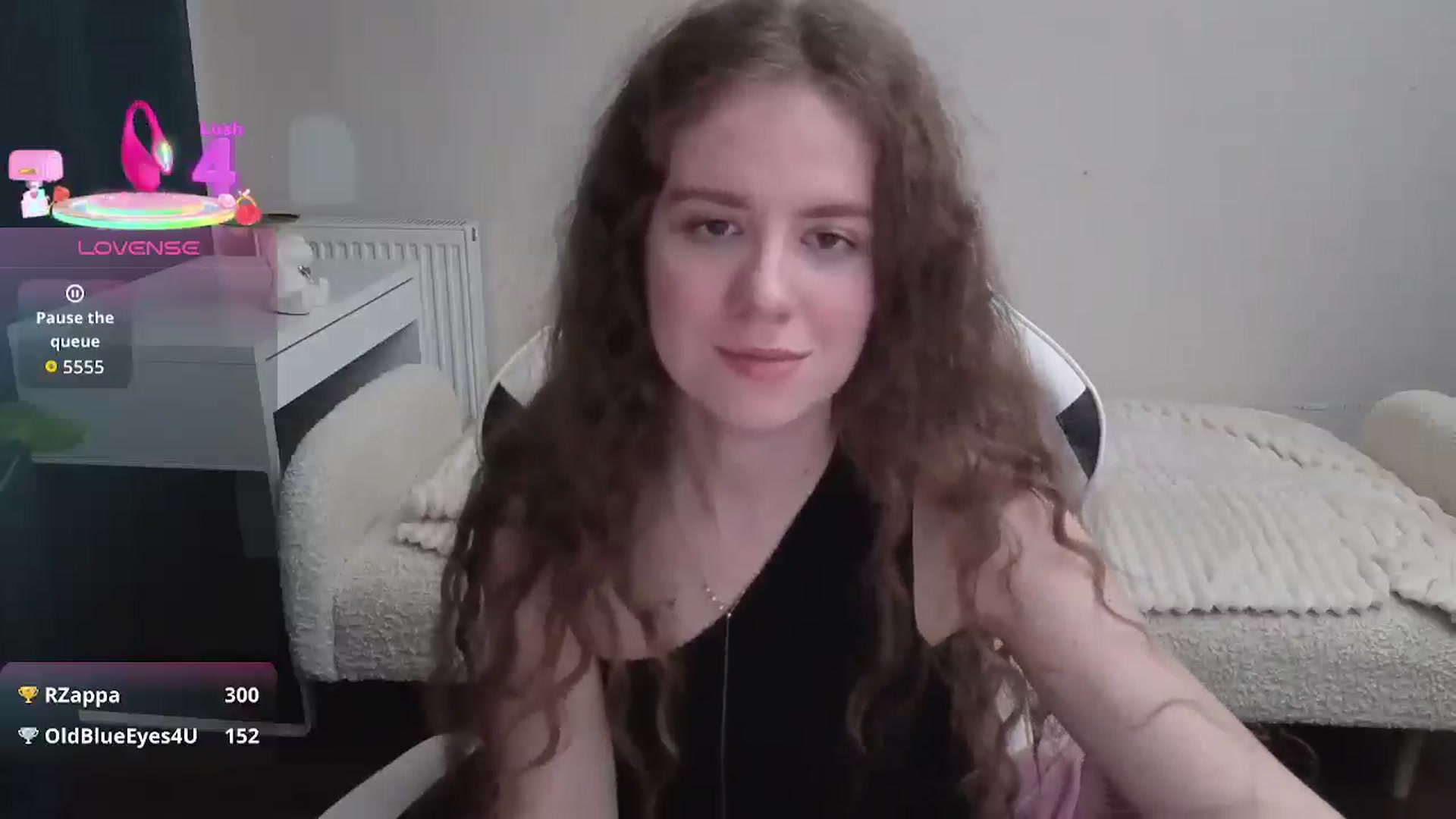 Gallery image thumbnail from BlueFlowerr's myfreecams stream on, 01/15/2026, 15:31 image 3 of 20