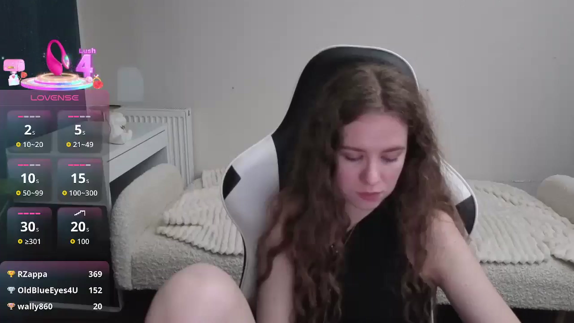 Gallery image thumbnail from BlueFlowerr's myfreecams stream on, 01/15/2026, 16:56 image 17 of 20