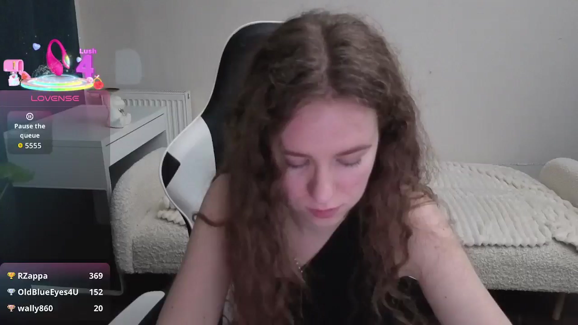 Gallery image thumbnail from BlueFlowerr's myfreecams stream on, 01/15/2026, 16:56 image 8 of 20