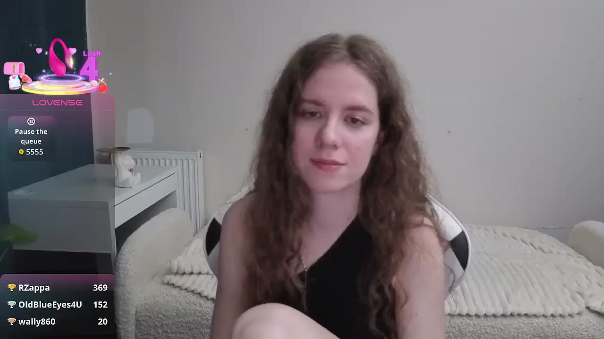 Gallery image thumbnail from BlueFlowerr's myfreecams stream on, 01/15/2026, 16:56 image 19 of 20