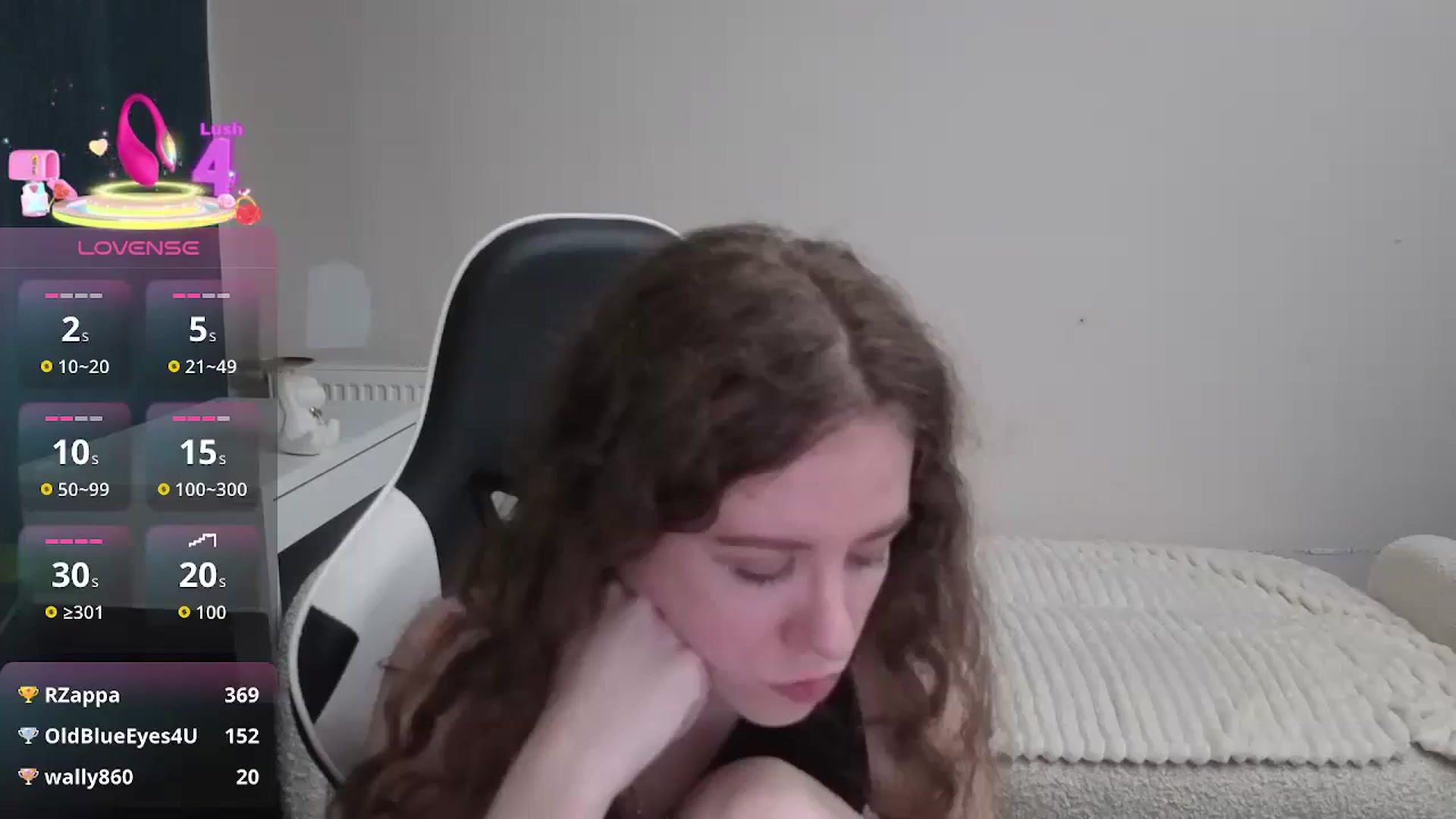 Gallery image thumbnail from BlueFlowerr's myfreecams stream on, 01/15/2026, 17:21 image 18 of 20