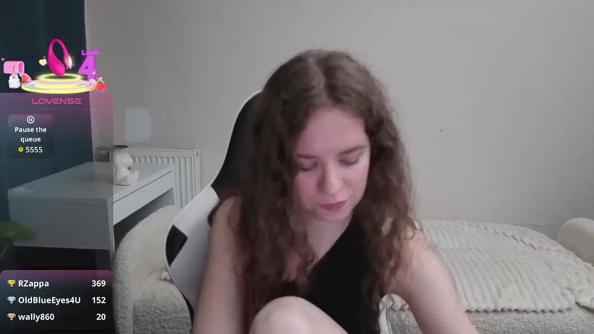 Gallery image thumbnail from BlueFlowerr's myfreecams stream on, 01/15/2026, 17:21 image 6 of 20