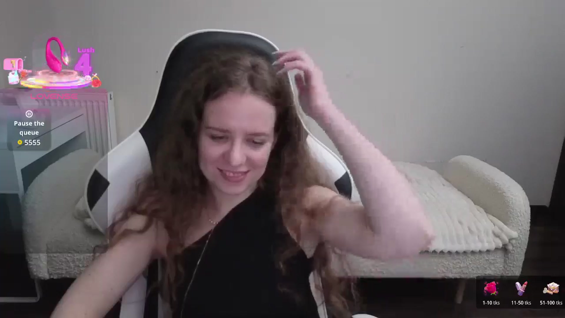 Gallery image thumbnail from BlueFlowerr's myfreecams stream on, 01/15/2026, 20:42 image 16 of 20