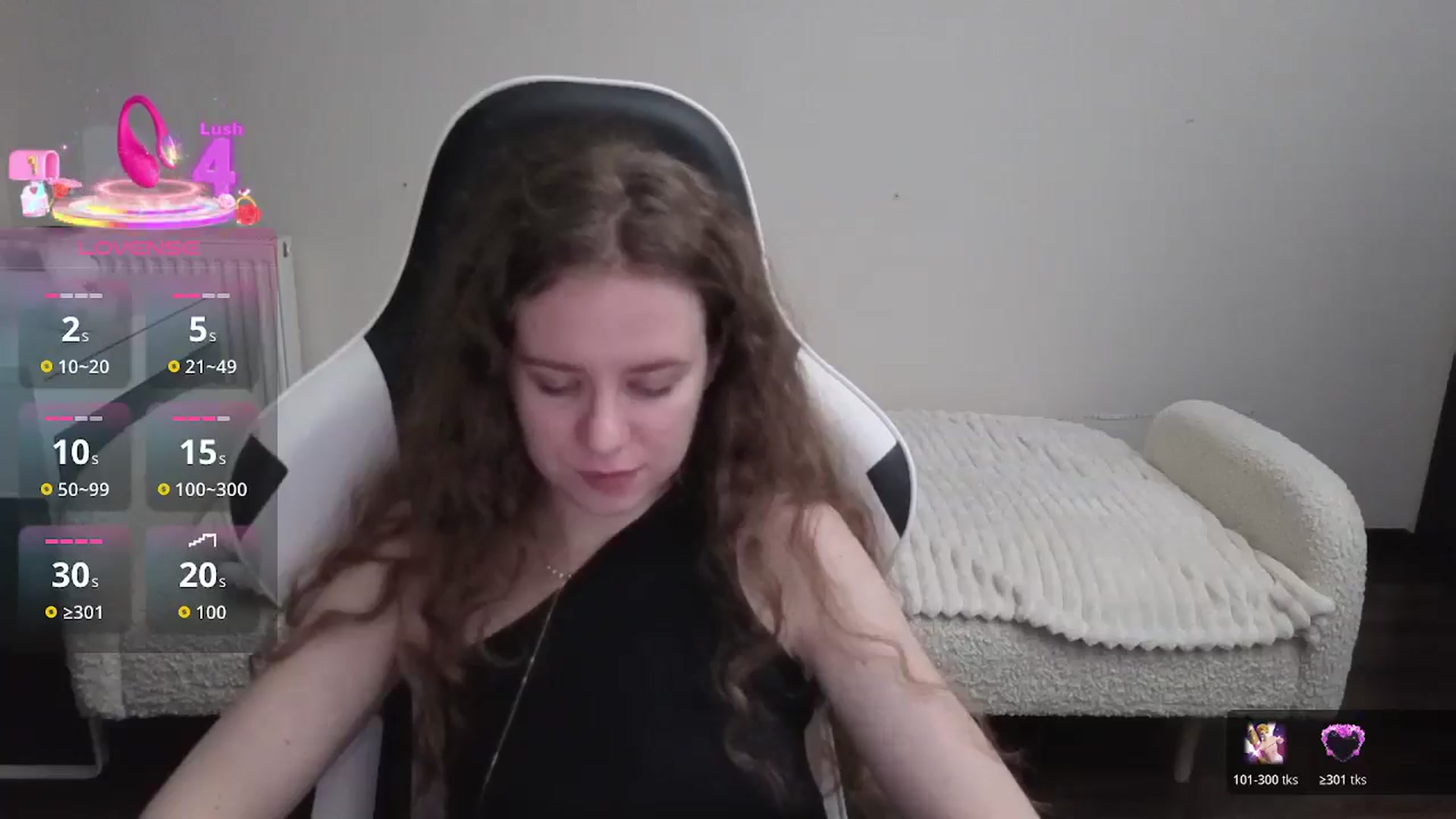 Gallery image thumbnail from BlueFlowerr's myfreecams stream on, 01/15/2026, 20:42 image 17 of 20