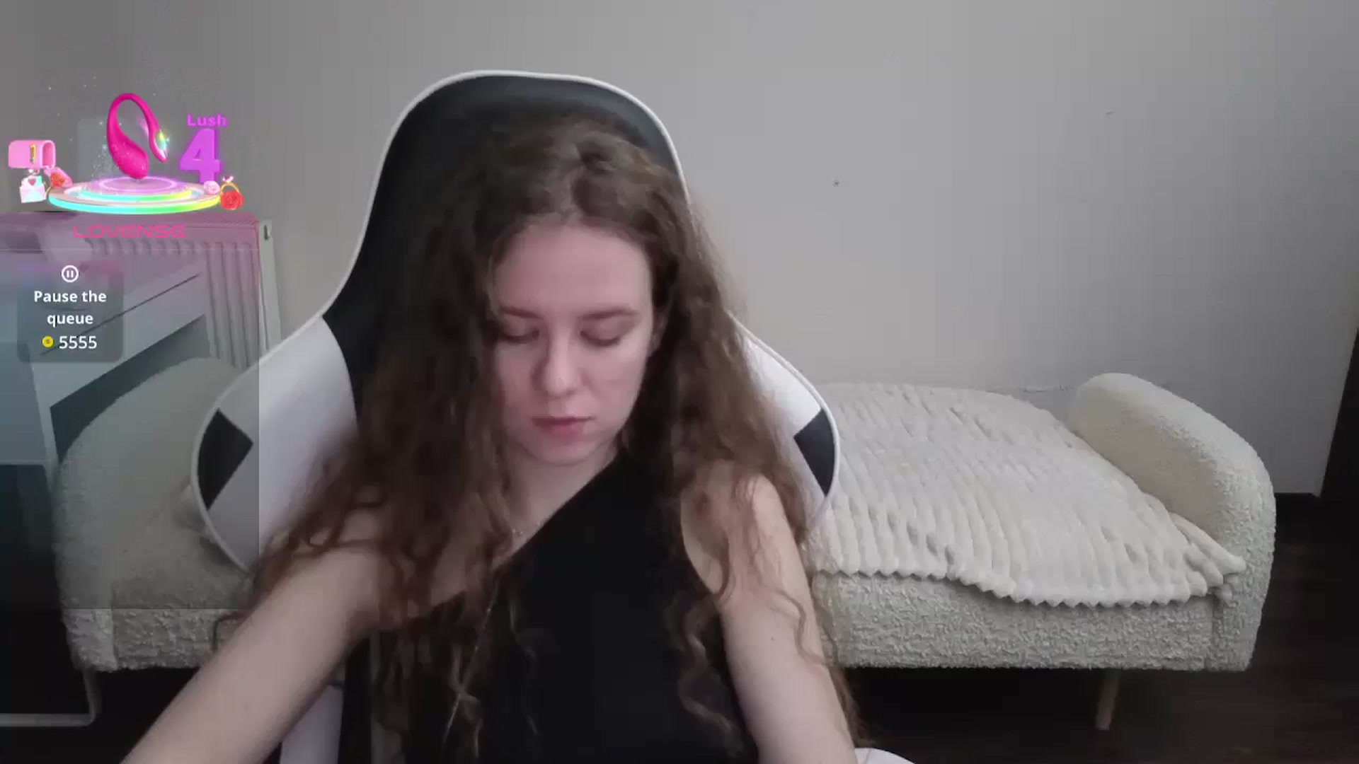 Gallery image thumbnail from BlueFlowerr's myfreecams stream on, 01/15/2026, 20:42 image 20 of 20