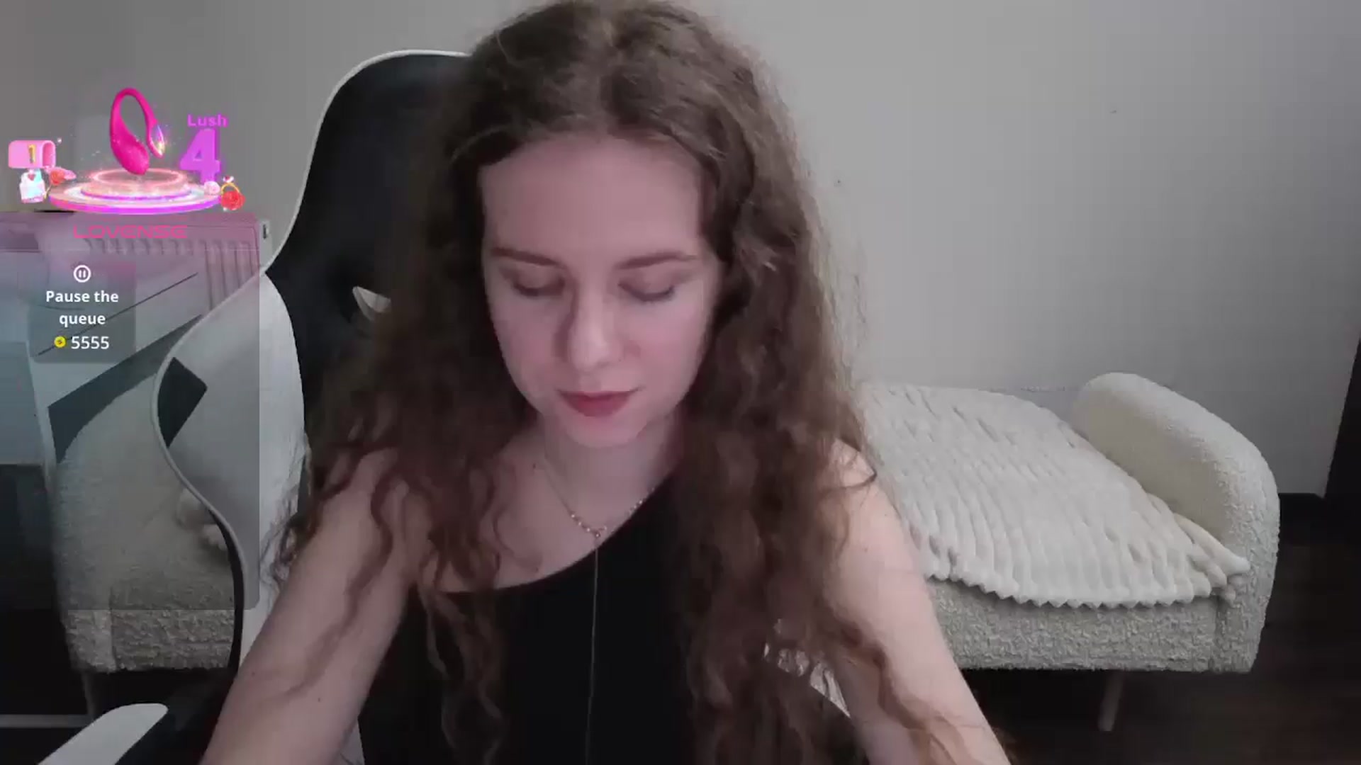 Gallery image thumbnail from BlueFlowerr's myfreecams stream on, 01/15/2026, 20:42 image 2 of 20