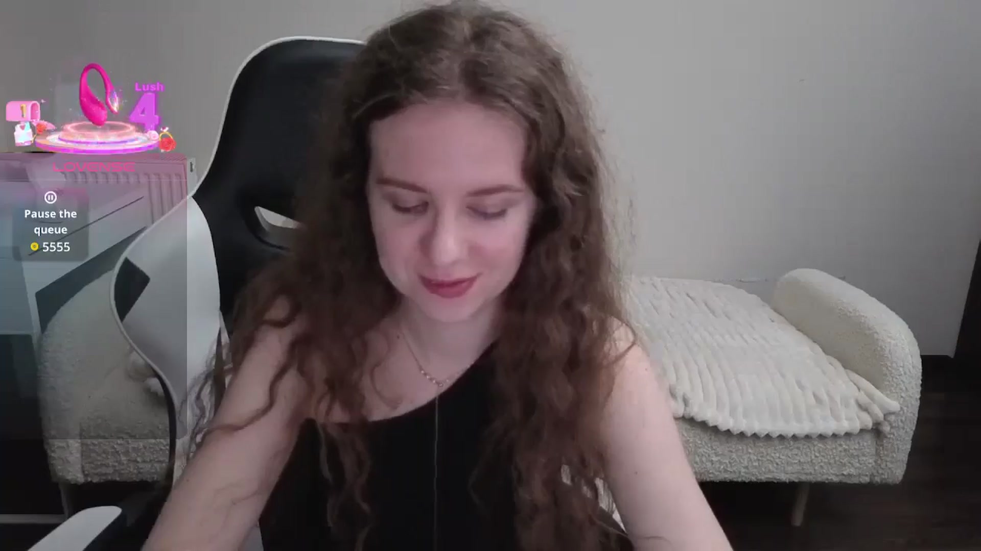 Gallery image thumbnail from BlueFlowerr's myfreecams stream on, 01/15/2026, 20:42 image 3 of 20