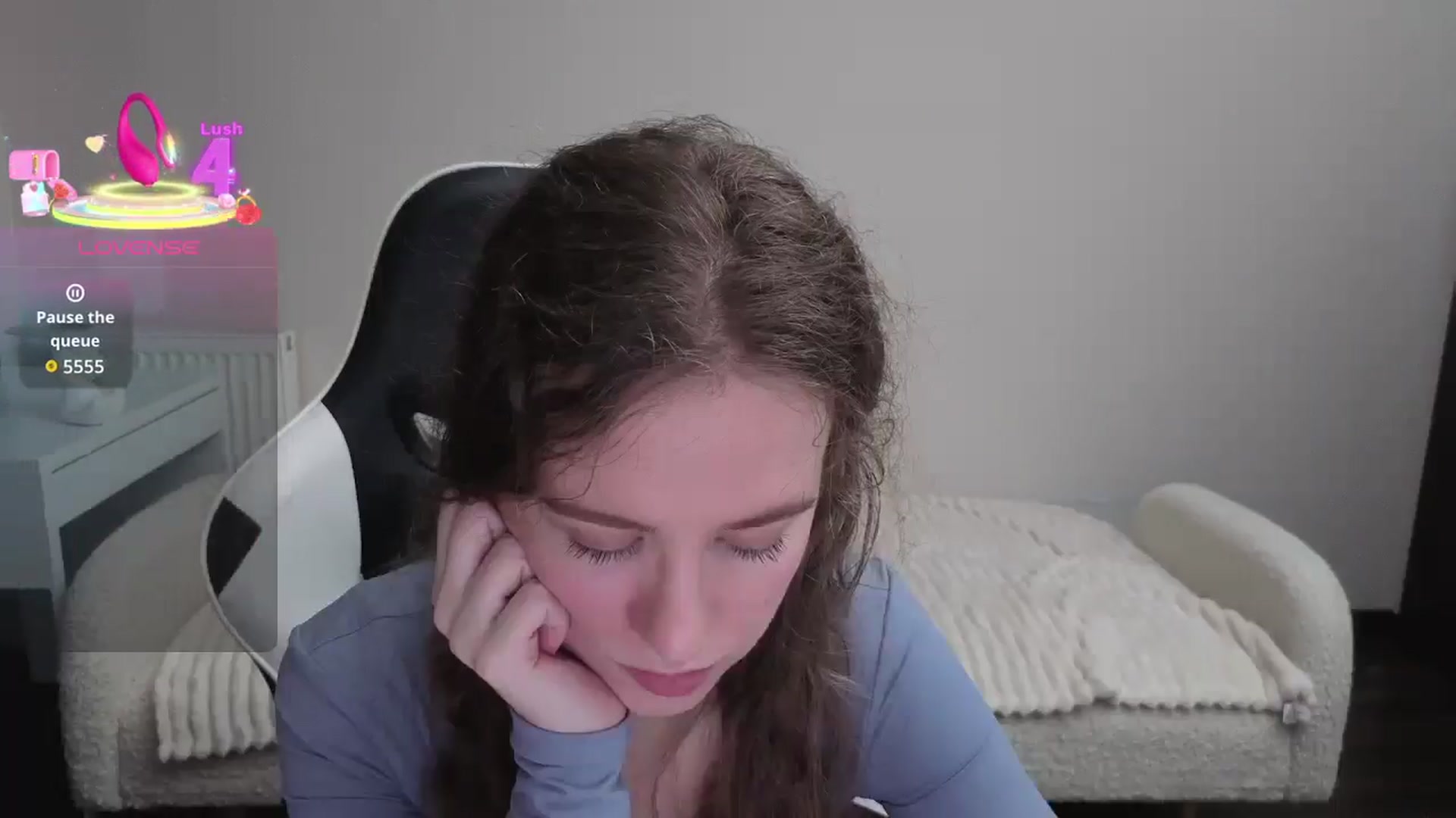 Gallery image thumbnail from BlueFlowerr's myfreecams stream on, 01/17/2026, 19:10 image 5 of 20