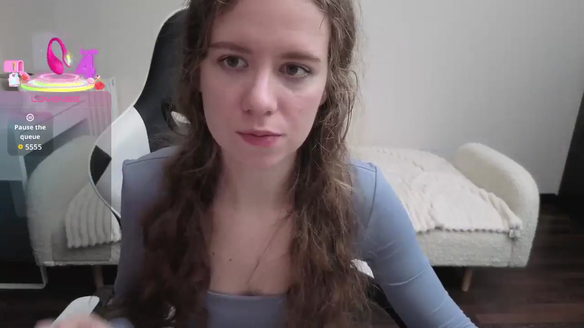 Gallery image thumbnail from BlueFlowerr's myfreecams stream on, 01/17/2026, 19:10 image 11 of 20
