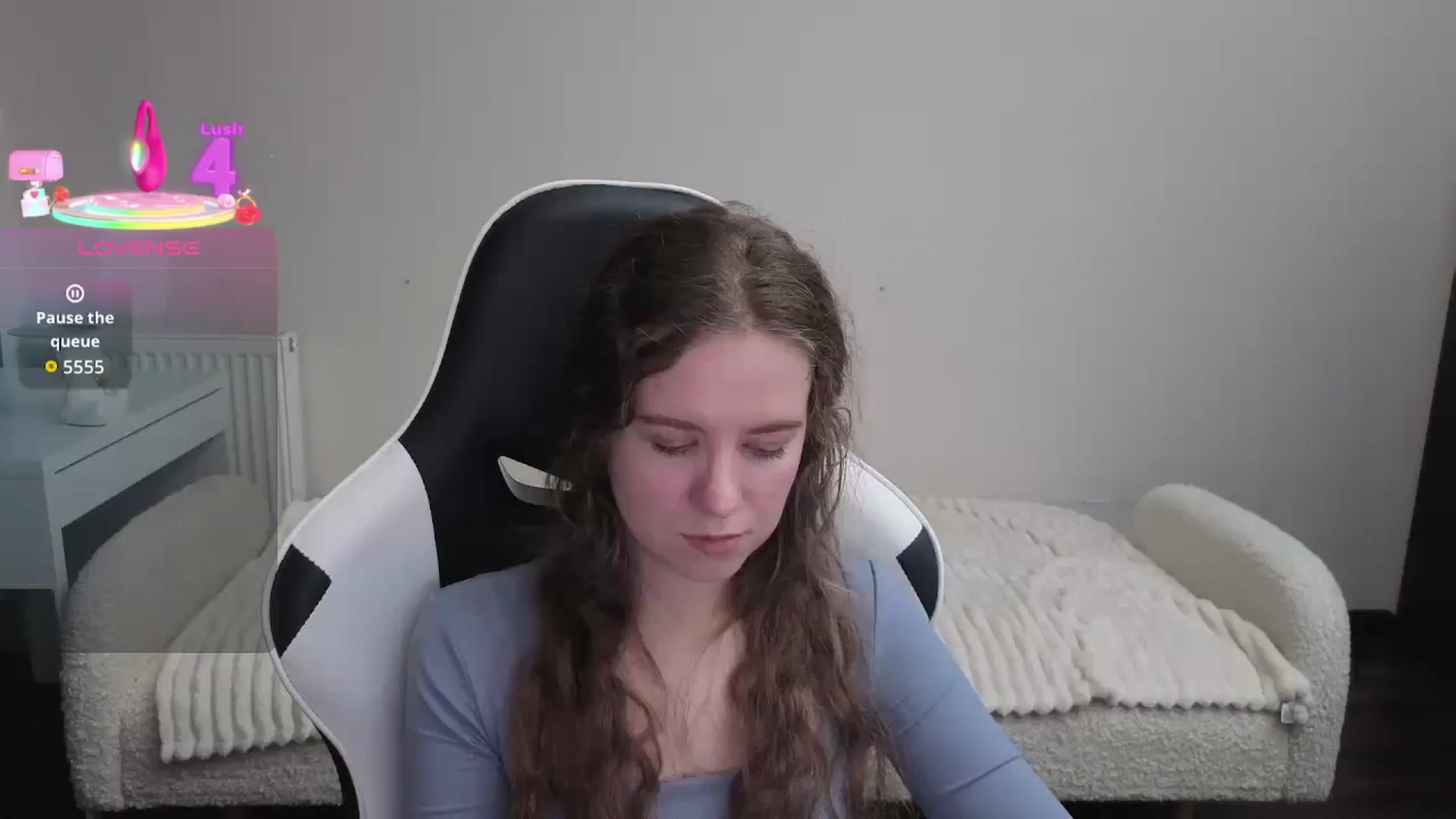 Gallery image thumbnail from BlueFlowerr's myfreecams stream on, 01/17/2026, 19:10 image 8 of 20