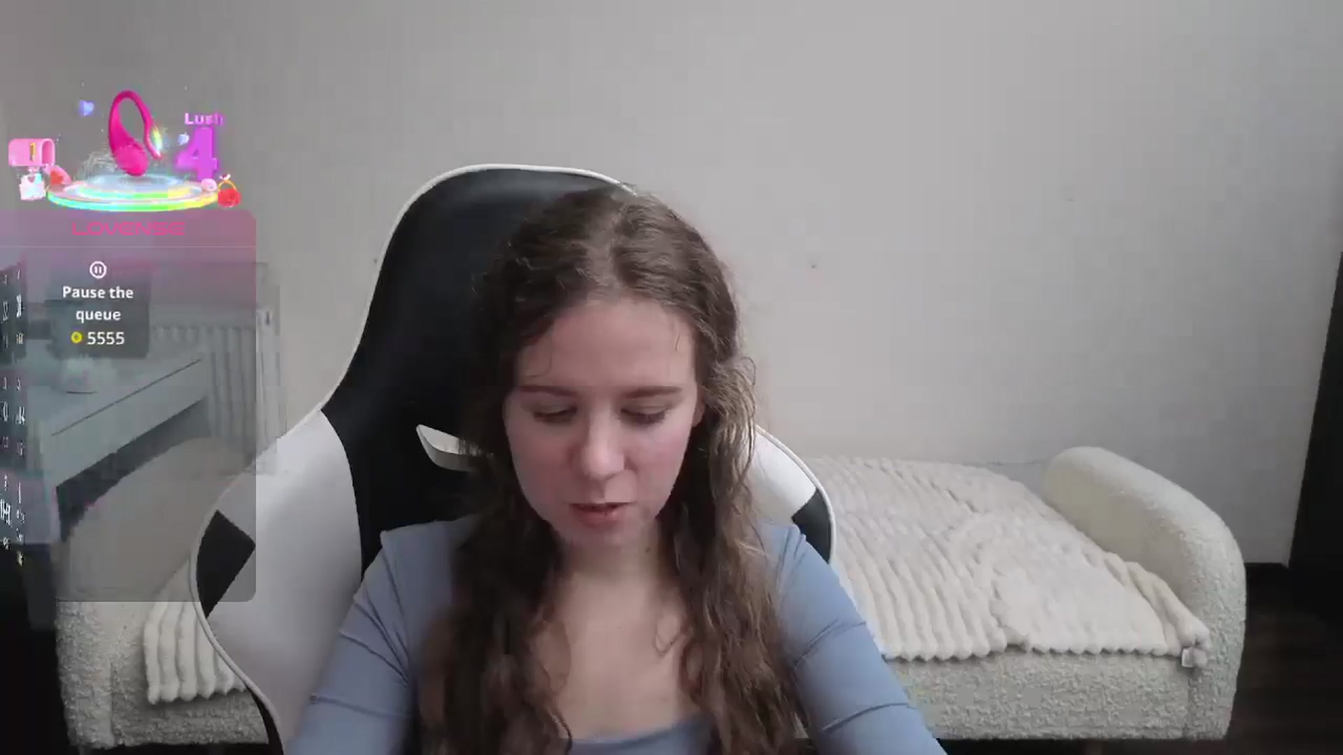 Gallery image thumbnail from BlueFlowerr's myfreecams stream on, 01/17/2026, 19:10 image 2 of 20