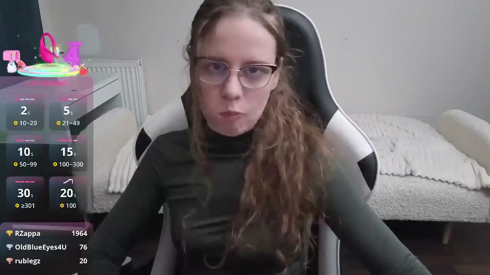 Gallery image thumbnail from BlueFlowerr's myfreecams stream on, 01/18/2026, 20:18 image 13 of 20