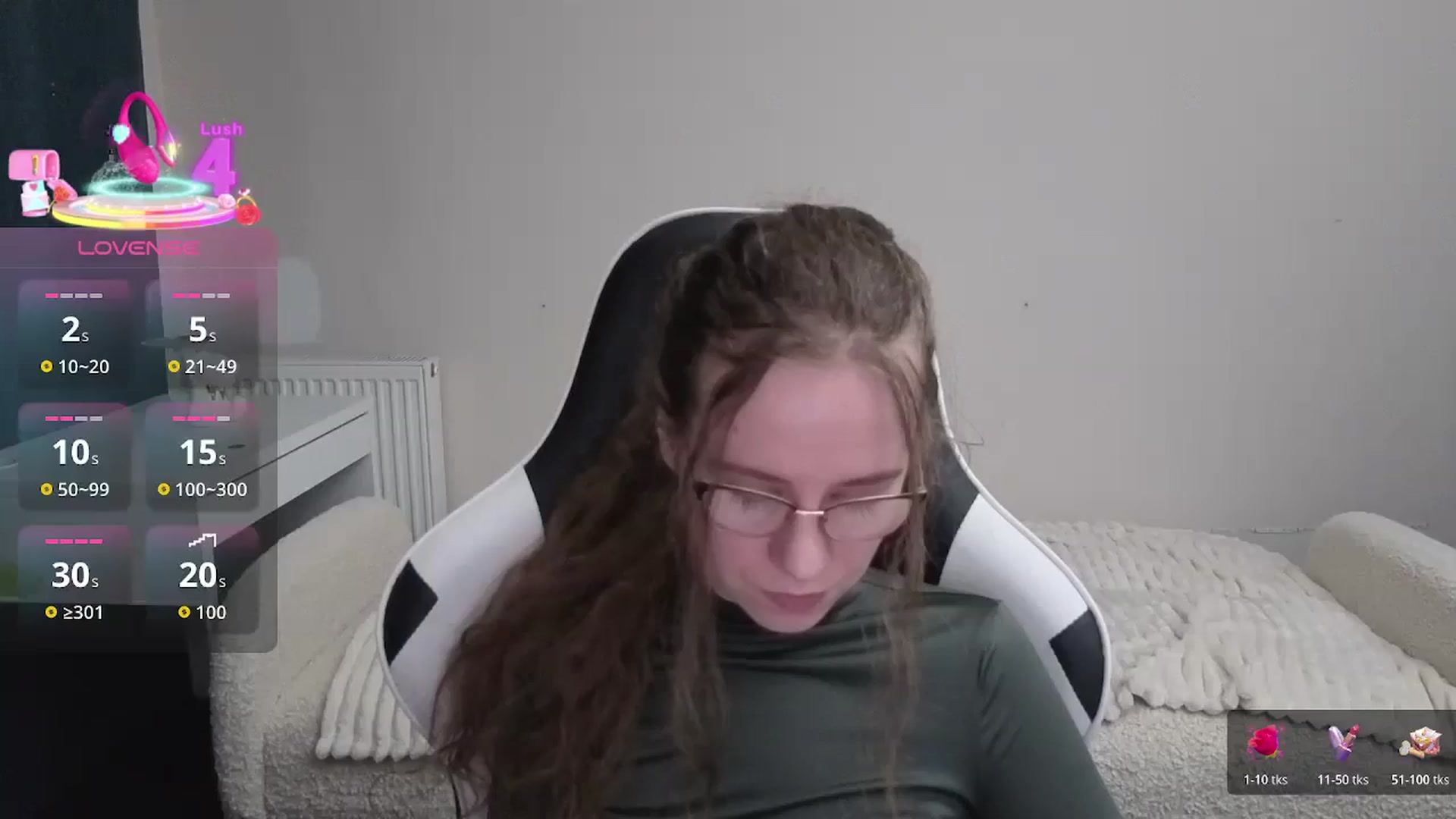 Gallery image thumbnail from BlueFlowerr's myfreecams stream on, 01/18/2026, 20:18 image 20 of 20