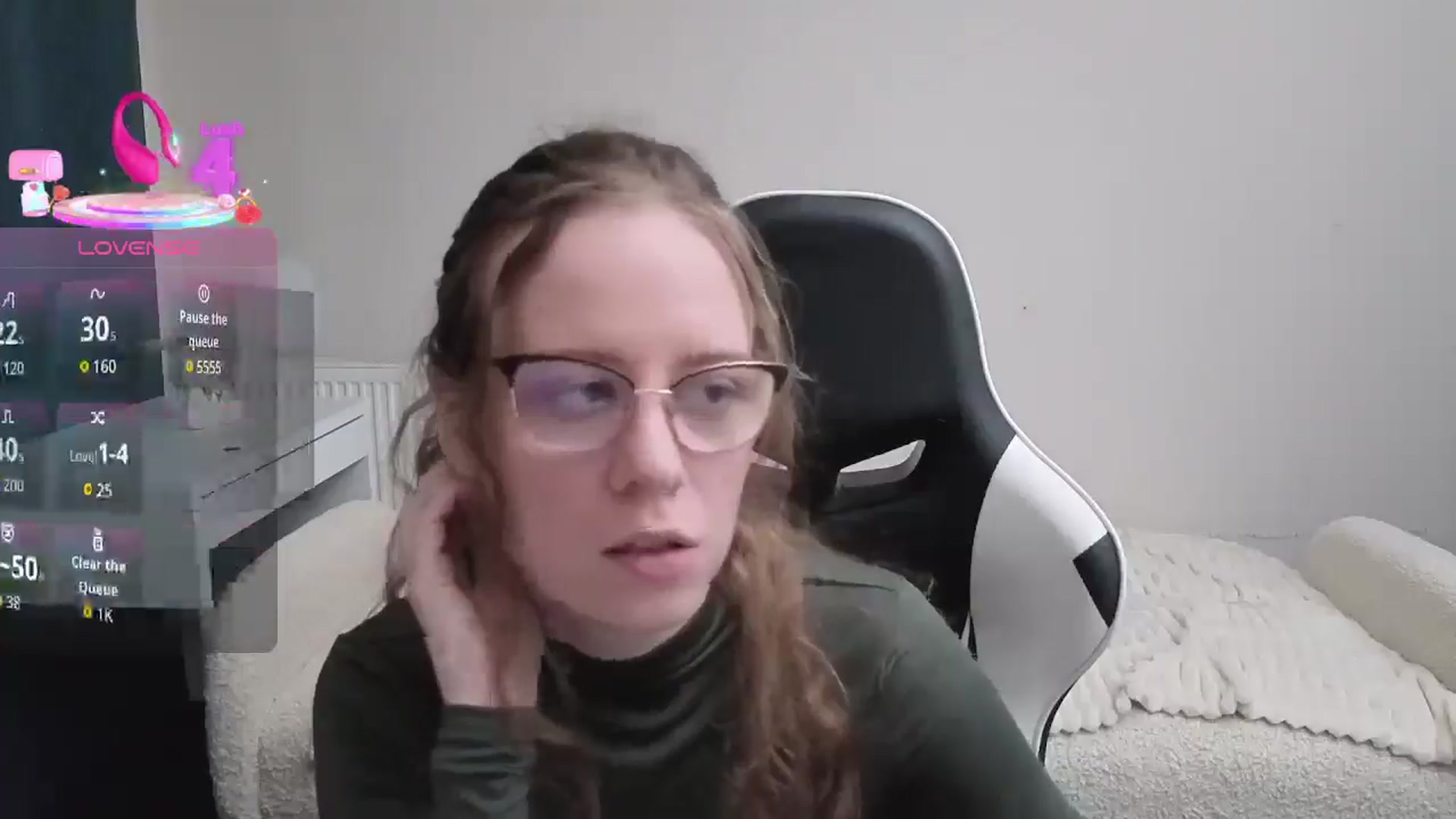 Gallery image thumbnail from BlueFlowerr's myfreecams stream on, 01/18/2026, 20:18 image 8 of 20