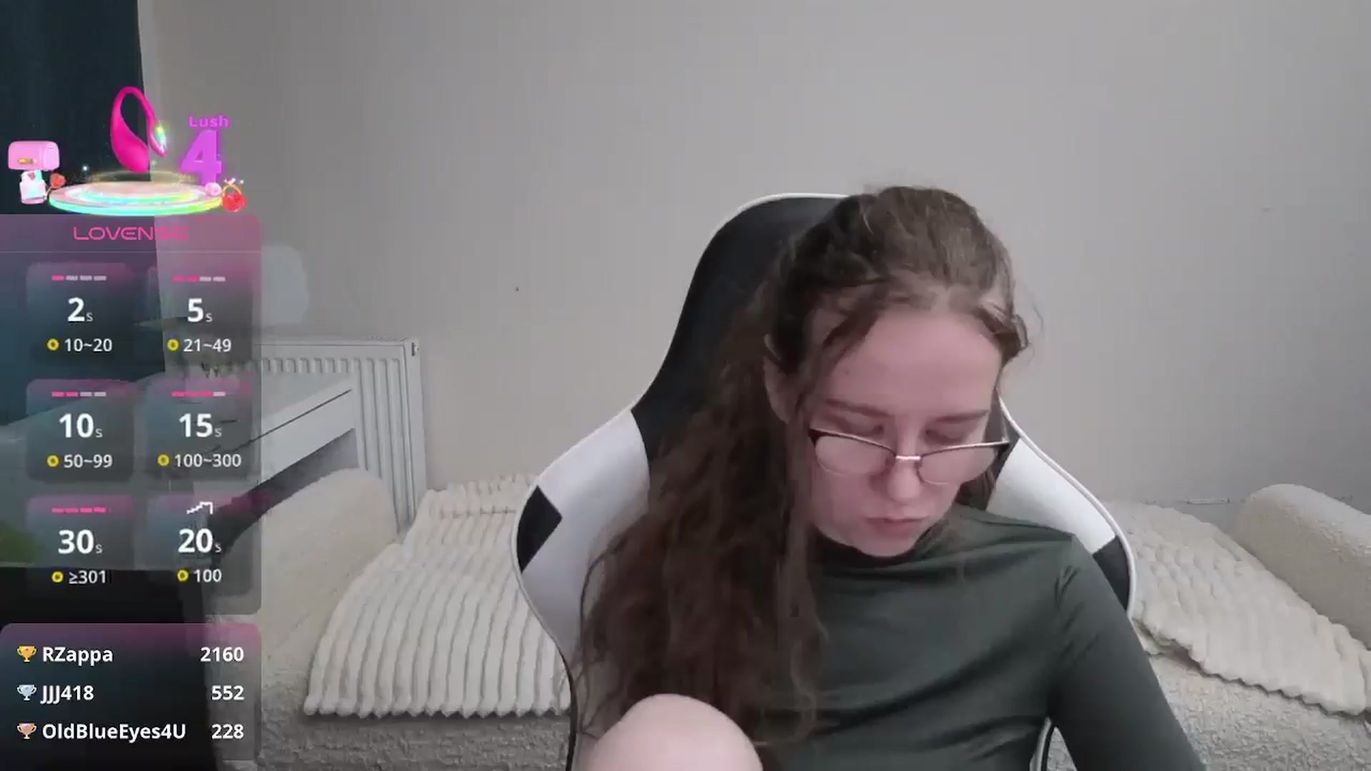 Gallery image thumbnail from BlueFlowerr's myfreecams stream on, 01/18/2026, 21:13 image 19 of 20